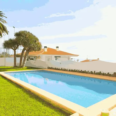 Avo House Garden *
